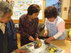 『焼き芋』の画像